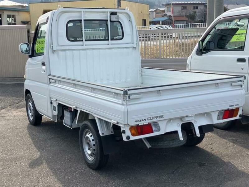 CLIPPER TRUCK