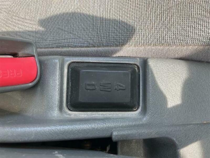 CLIPPER TRUCK