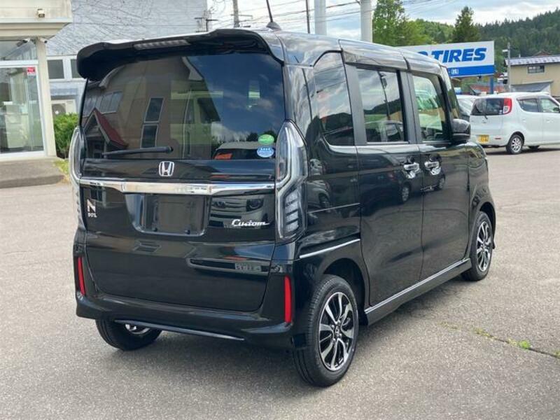 N BOX CUSTOM