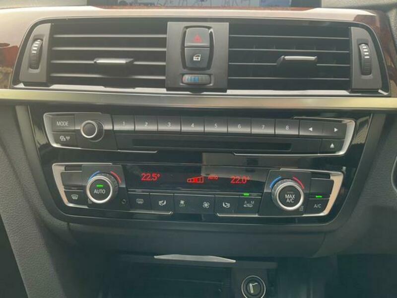 4 SERIES