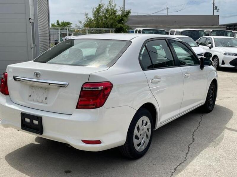 COROLLA AXIO