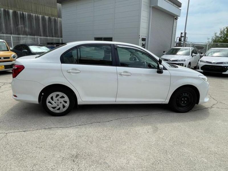 COROLLA AXIO
