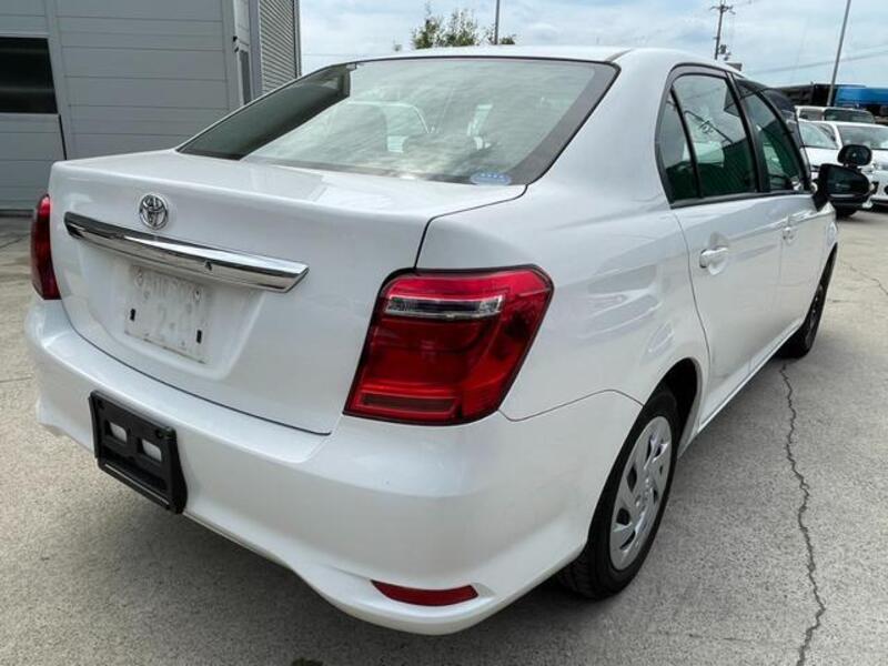 COROLLA AXIO