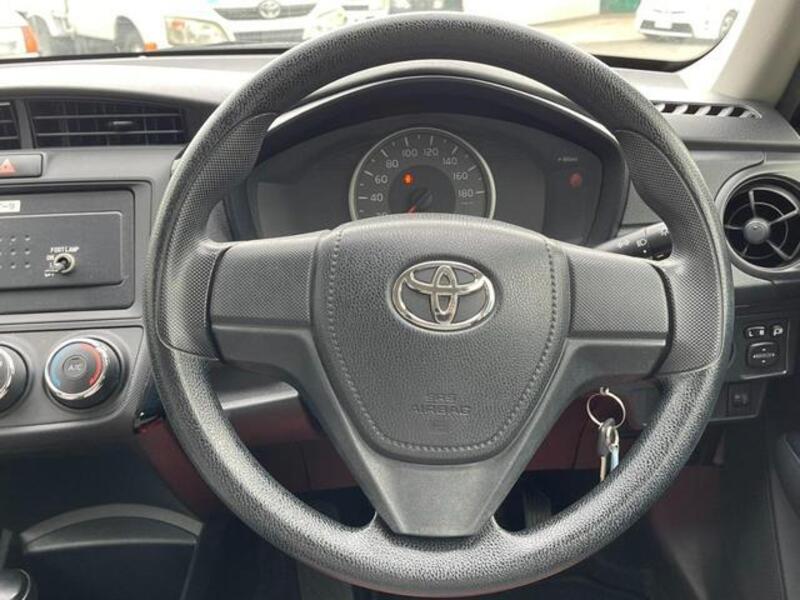 COROLLA AXIO