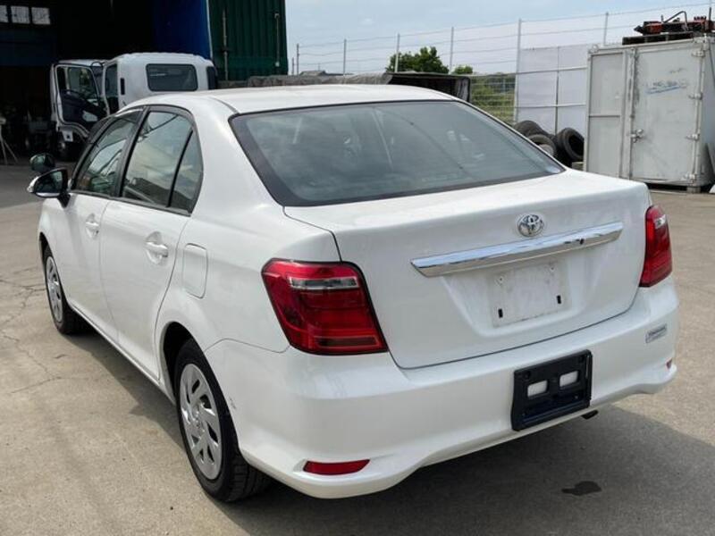 COROLLA AXIO