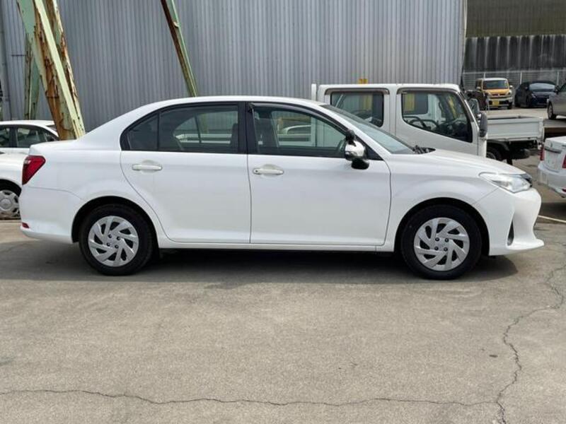 COROLLA AXIO
