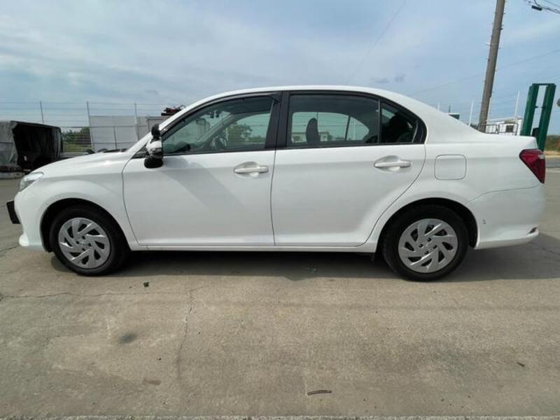 COROLLA AXIO