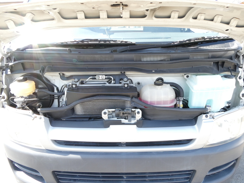 HIACE VAN