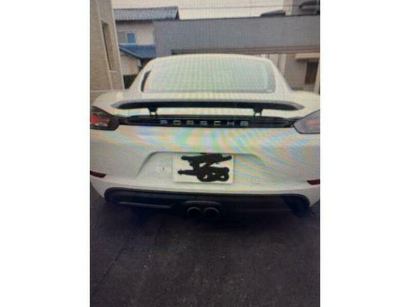 718 CAYMAN