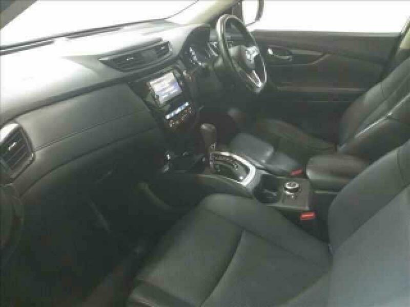 X-TRAIL