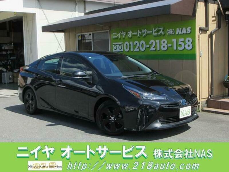 TOYOTA PRIUS