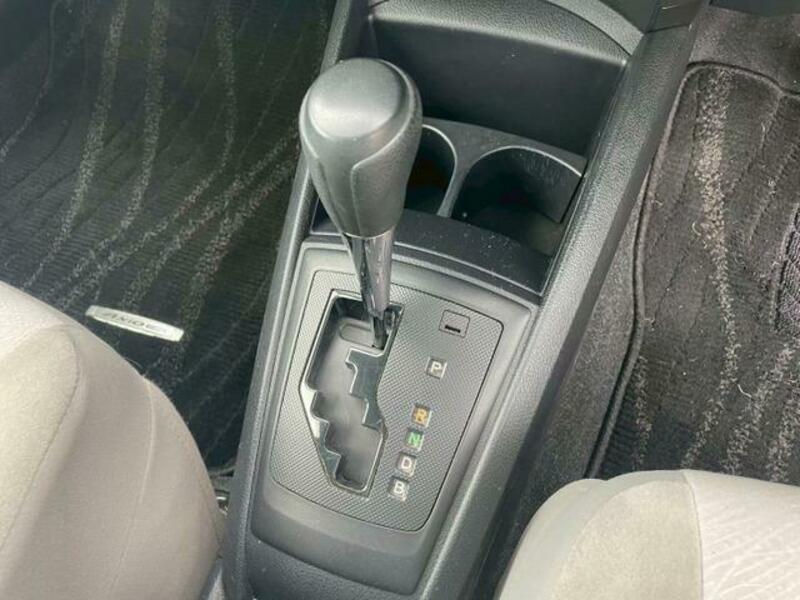 COROLLA AXIO