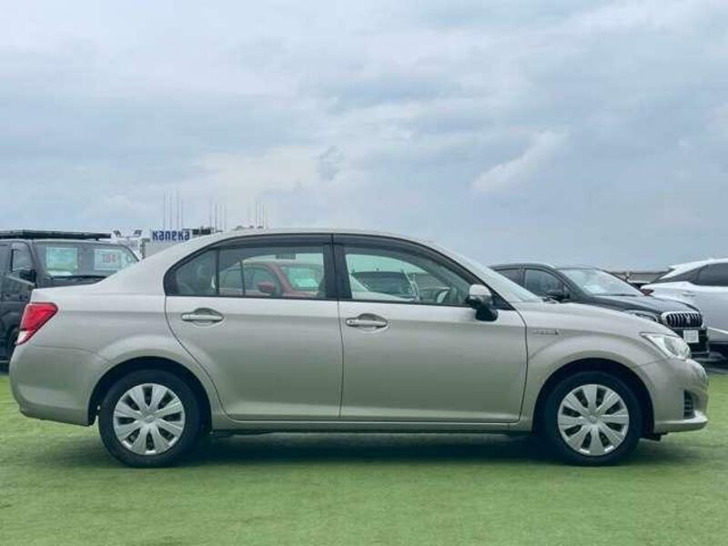 COROLLA AXIO