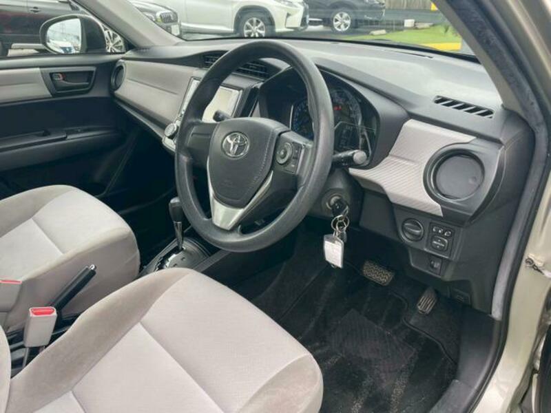 COROLLA AXIO