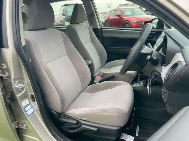 COROLLA AXIO