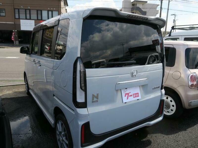 N BOX CUSTOM