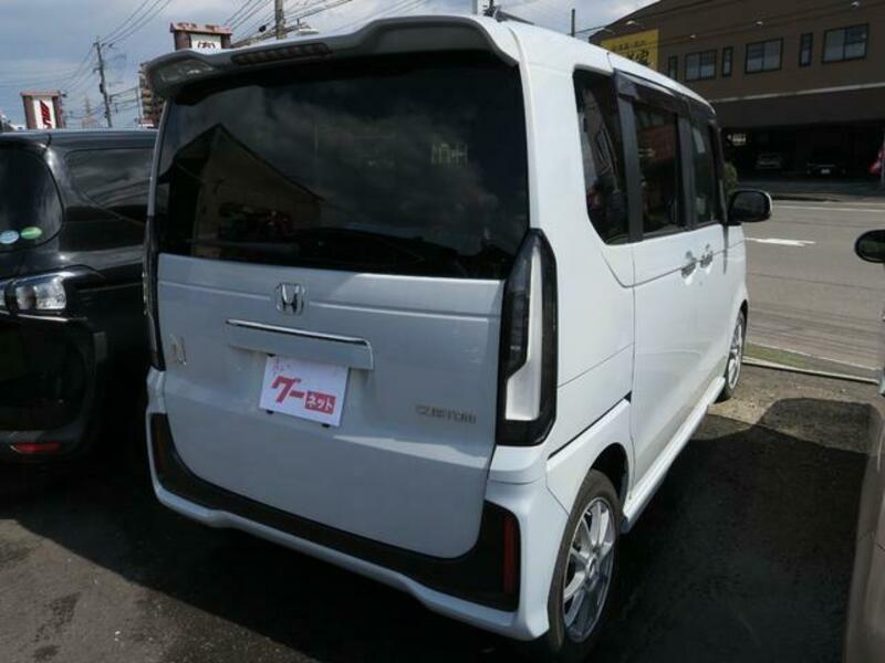N BOX CUSTOM