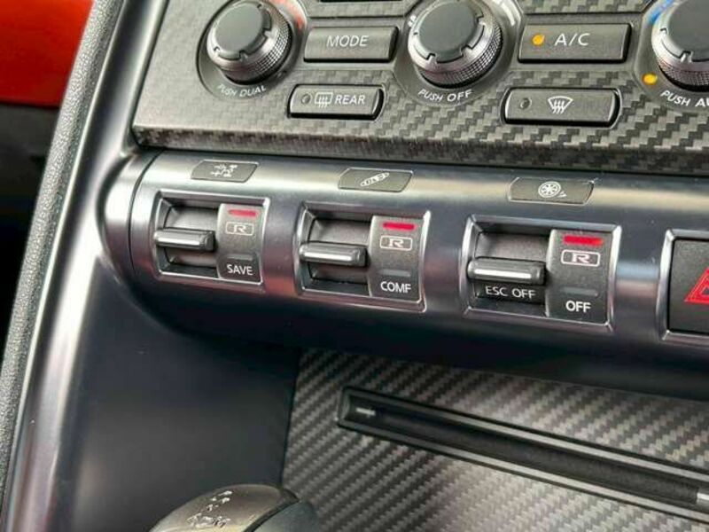 GT-R