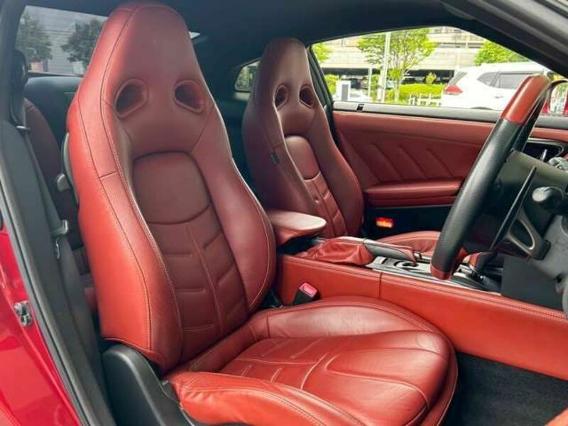 GT-R