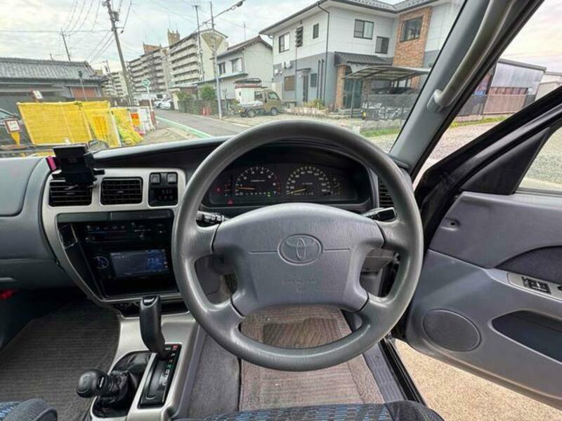 HILUX SURF