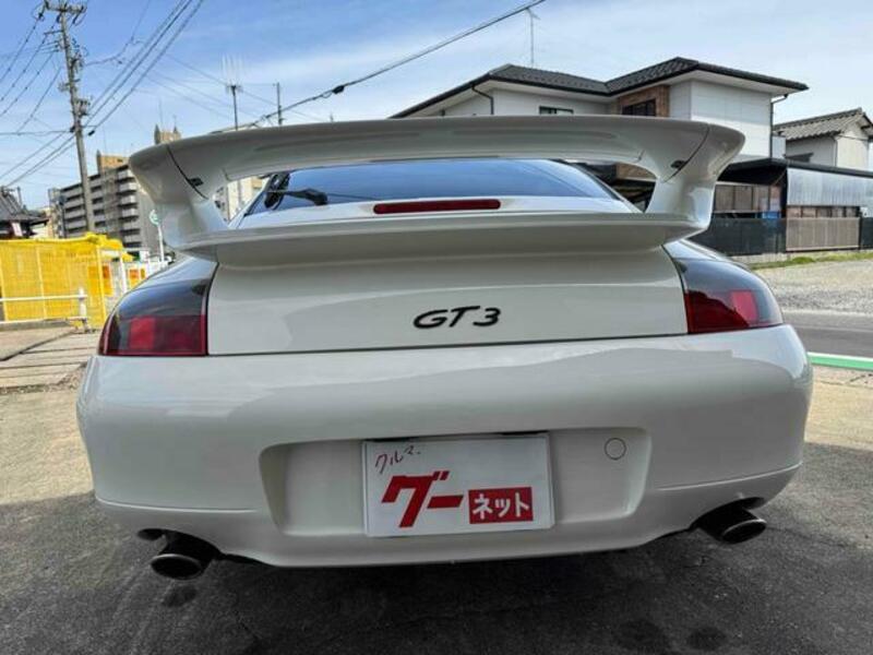 911