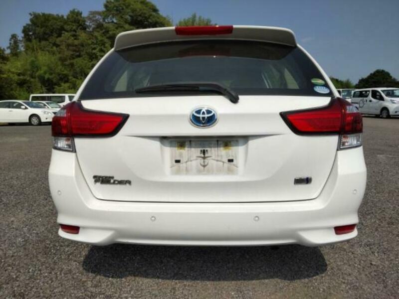 COROLLA FIELDER