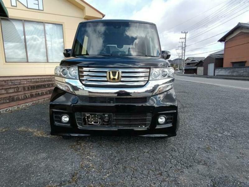 N BOX CUSTOM