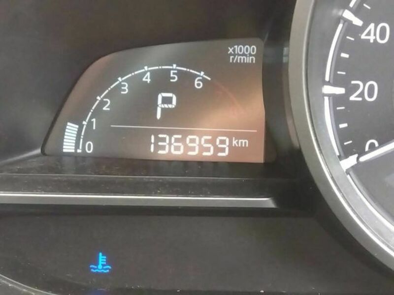 MAZDA2