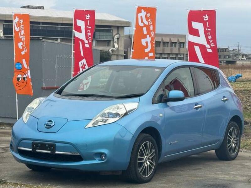 NISSAN LEAF