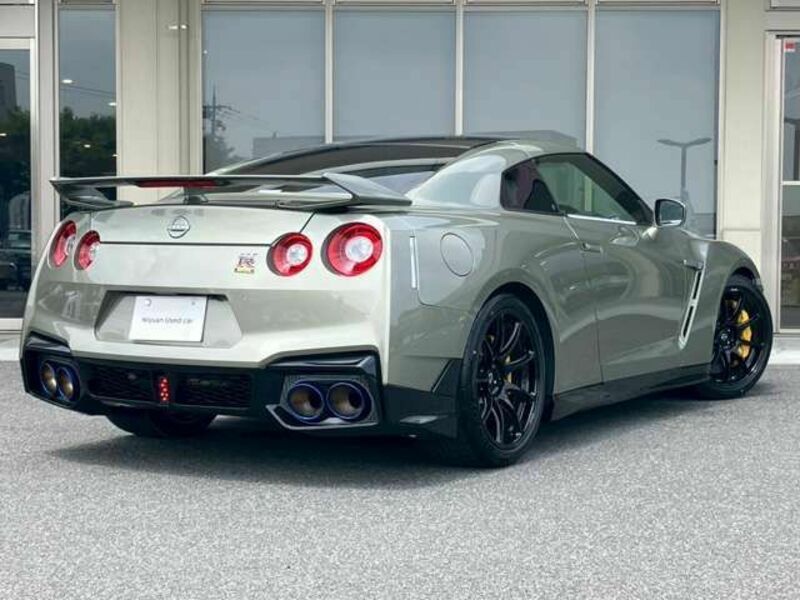 GT-R