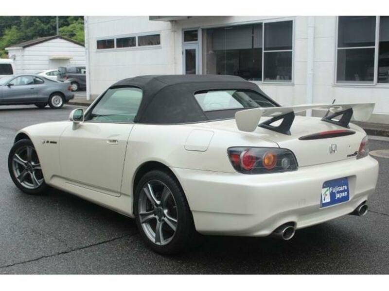 S2000
