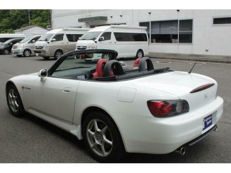 S2000