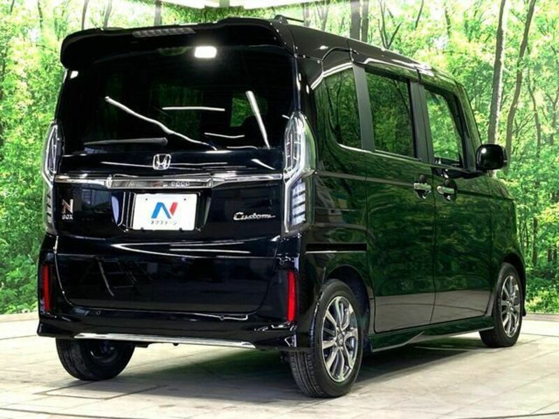 N BOX CUSTOM