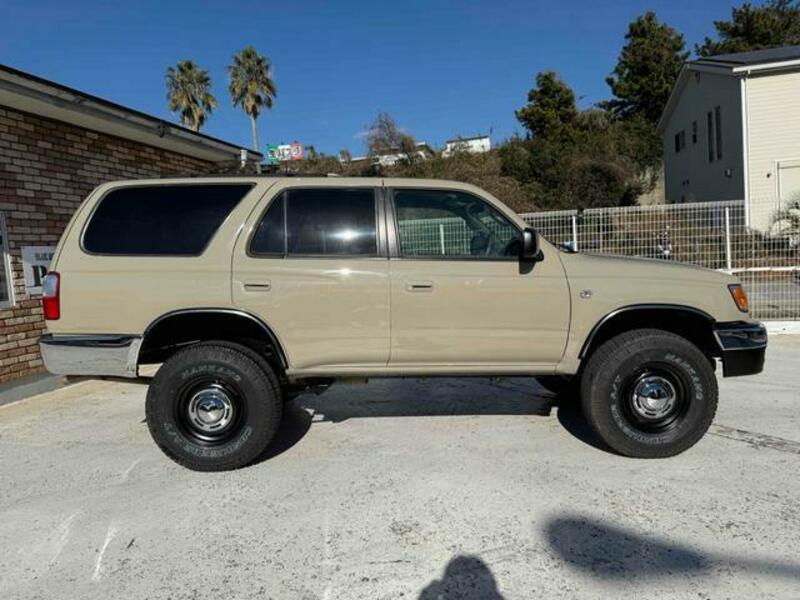 HILUX SURF