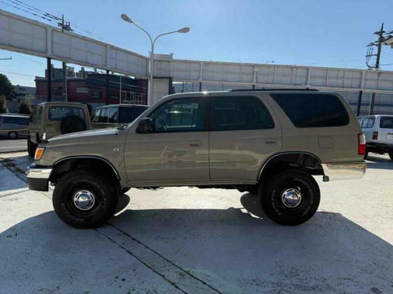 HILUX SURF