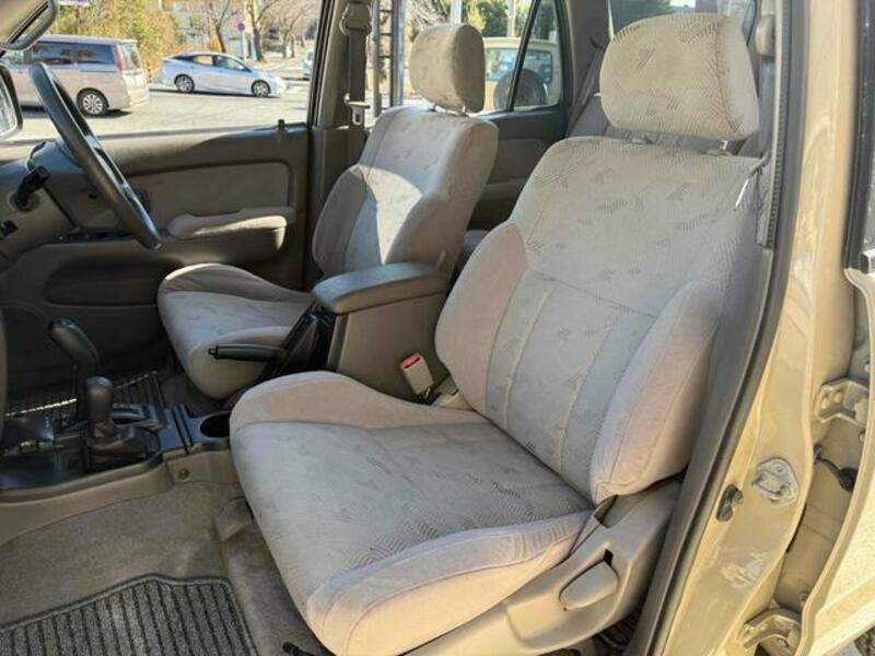 HILUX SURF