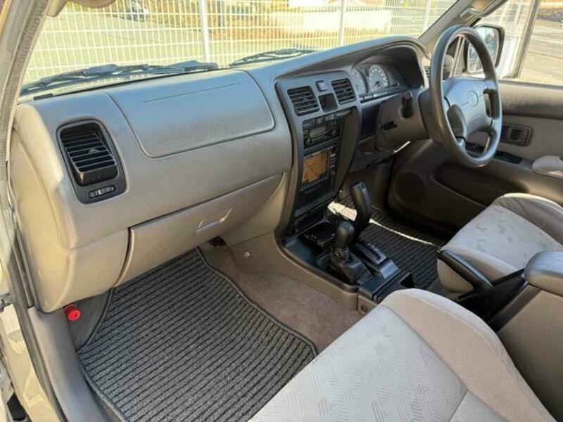 HILUX SURF