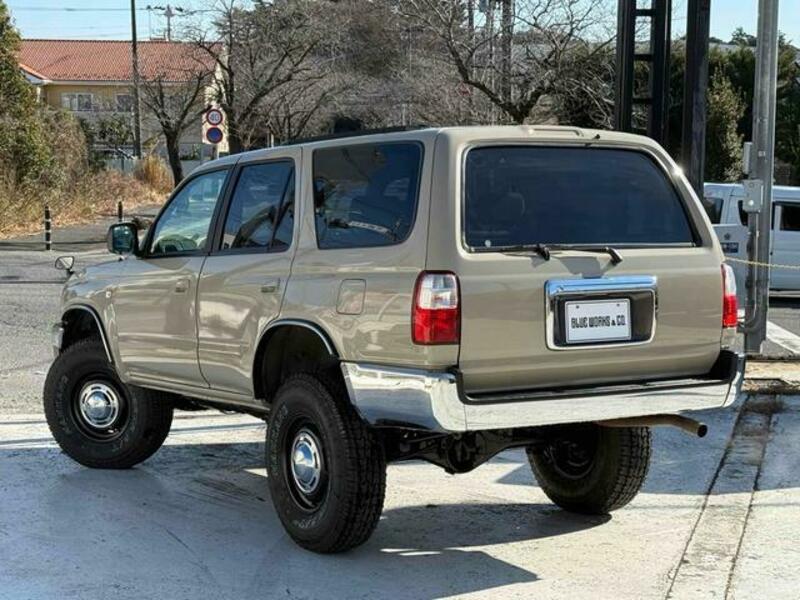 HILUX SURF
