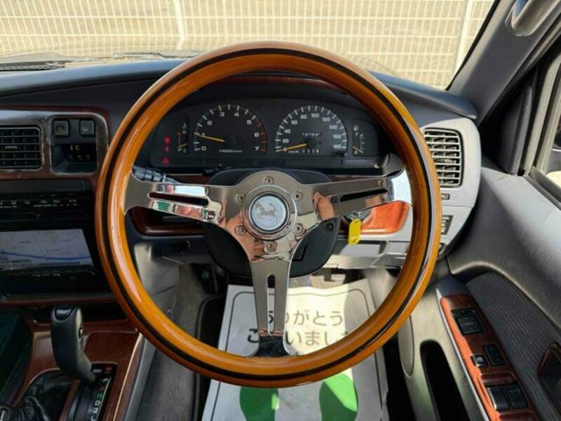 HILUX SURF
