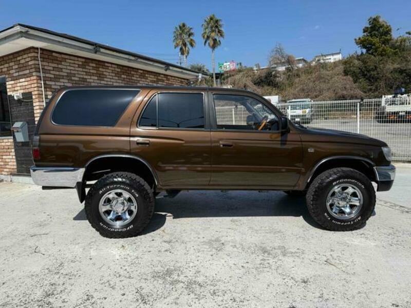 HILUX SURF
