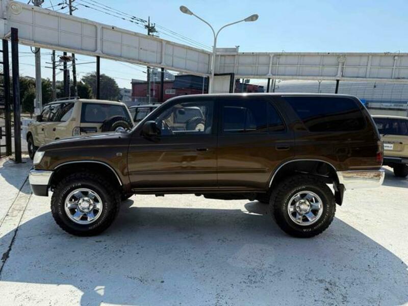 HILUX SURF