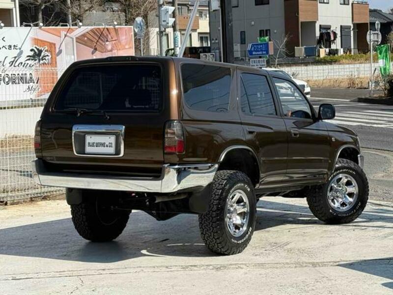 HILUX SURF
