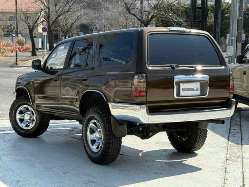 HILUX SURF