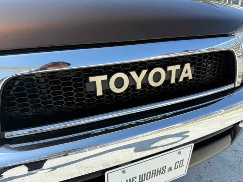 HILUX SURF