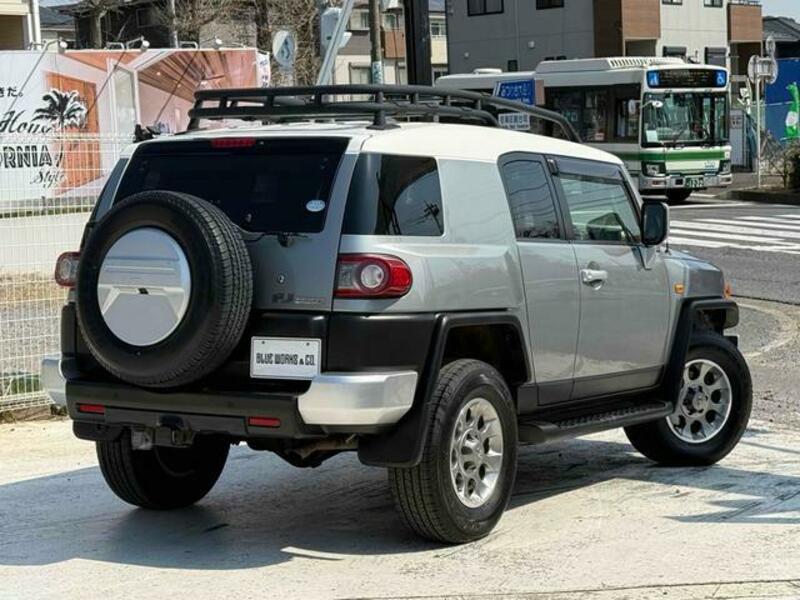 FJ CRUISER