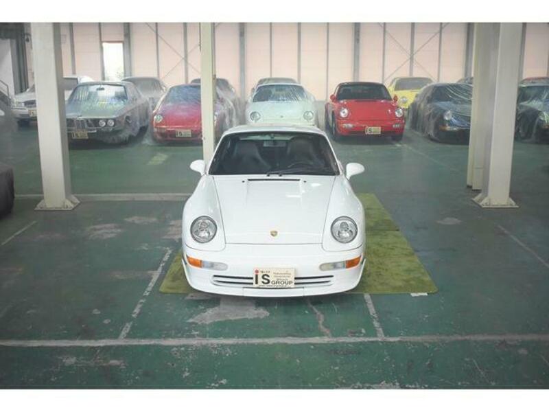 911