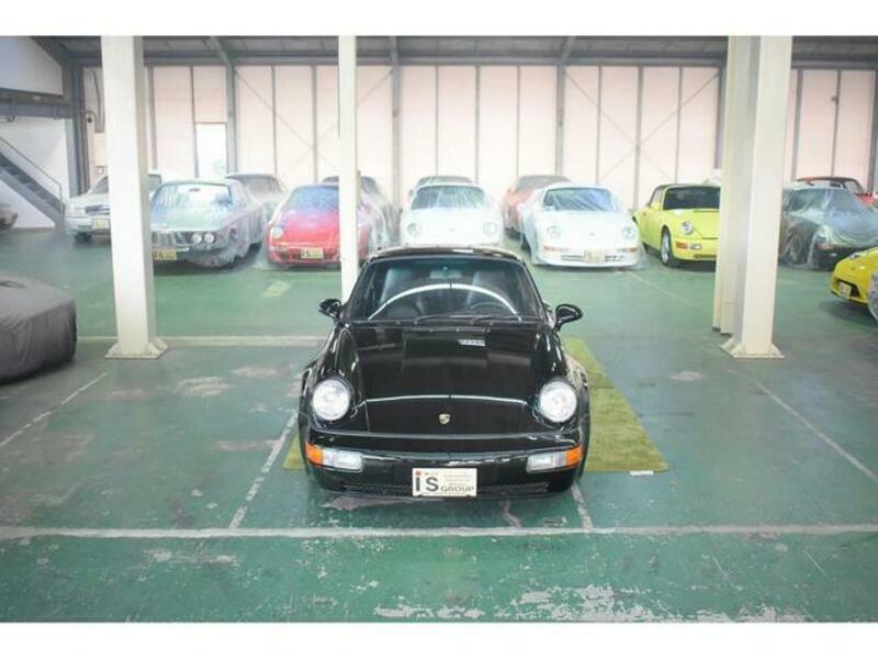 911