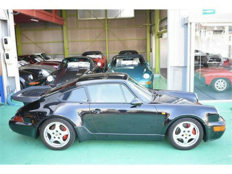 911