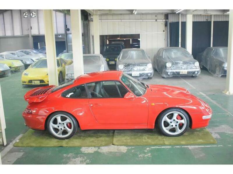 911