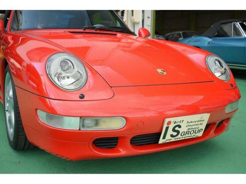 911